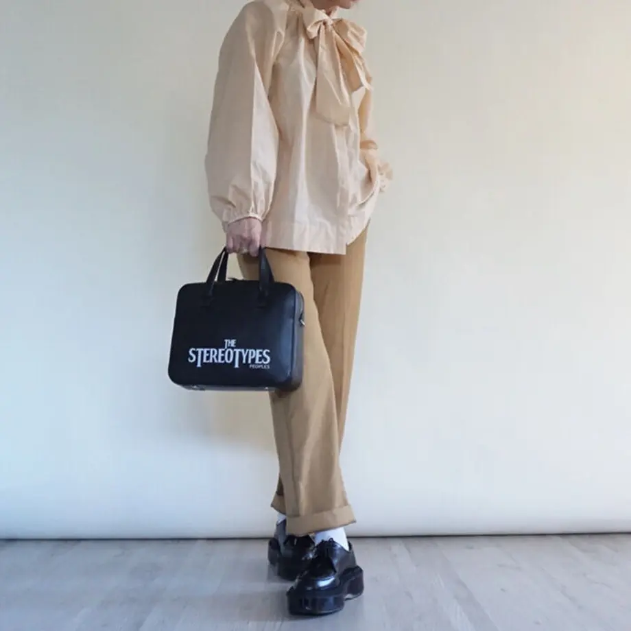 60d1d49084ec6e032c02d1c0