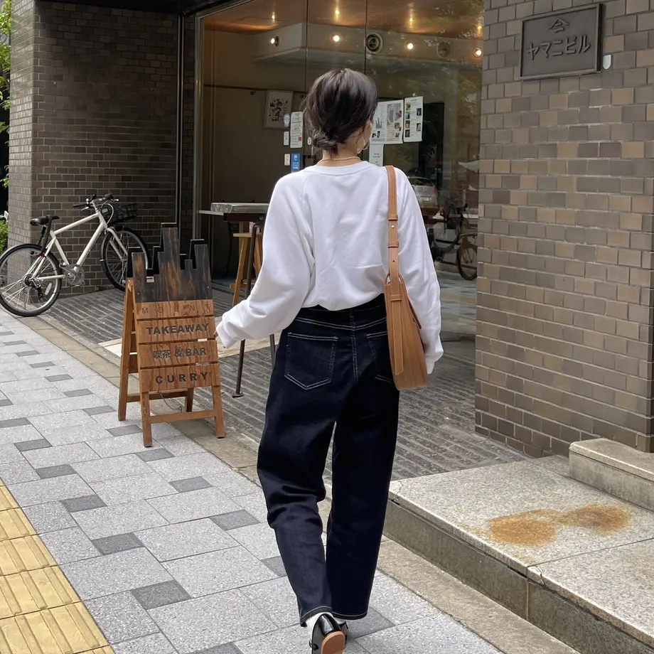 612496aef604a923c8c7cc51