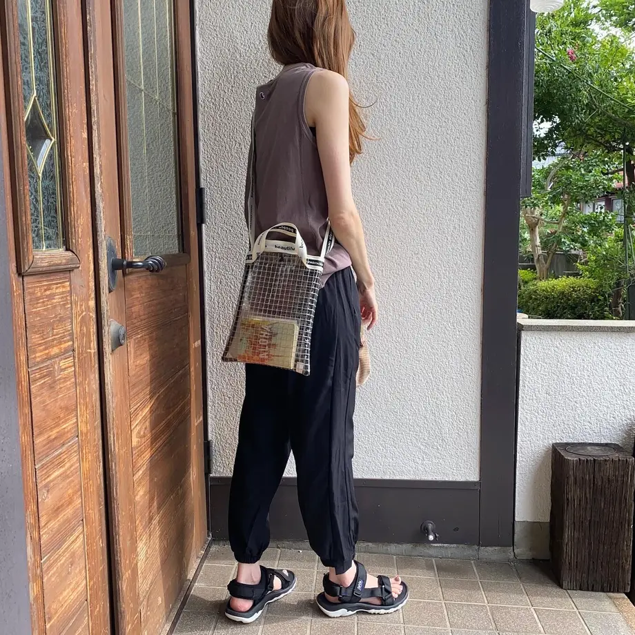 60d29d8459fc795a89cde1db