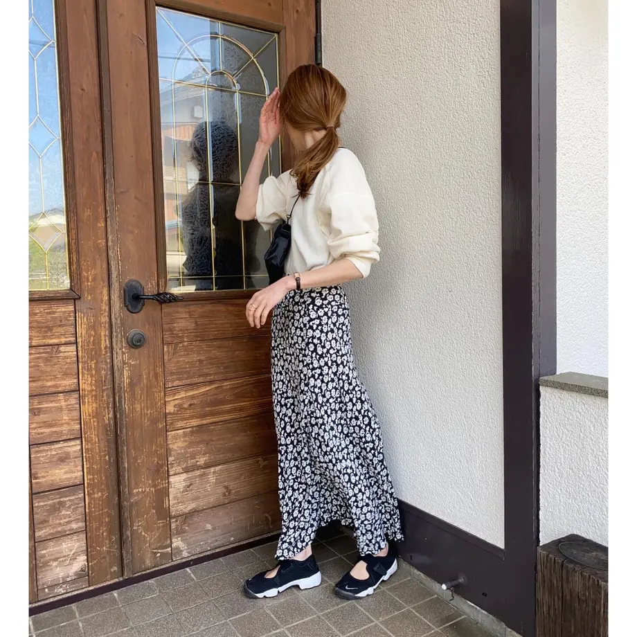 607ef83ac9827a4e02ff58b1