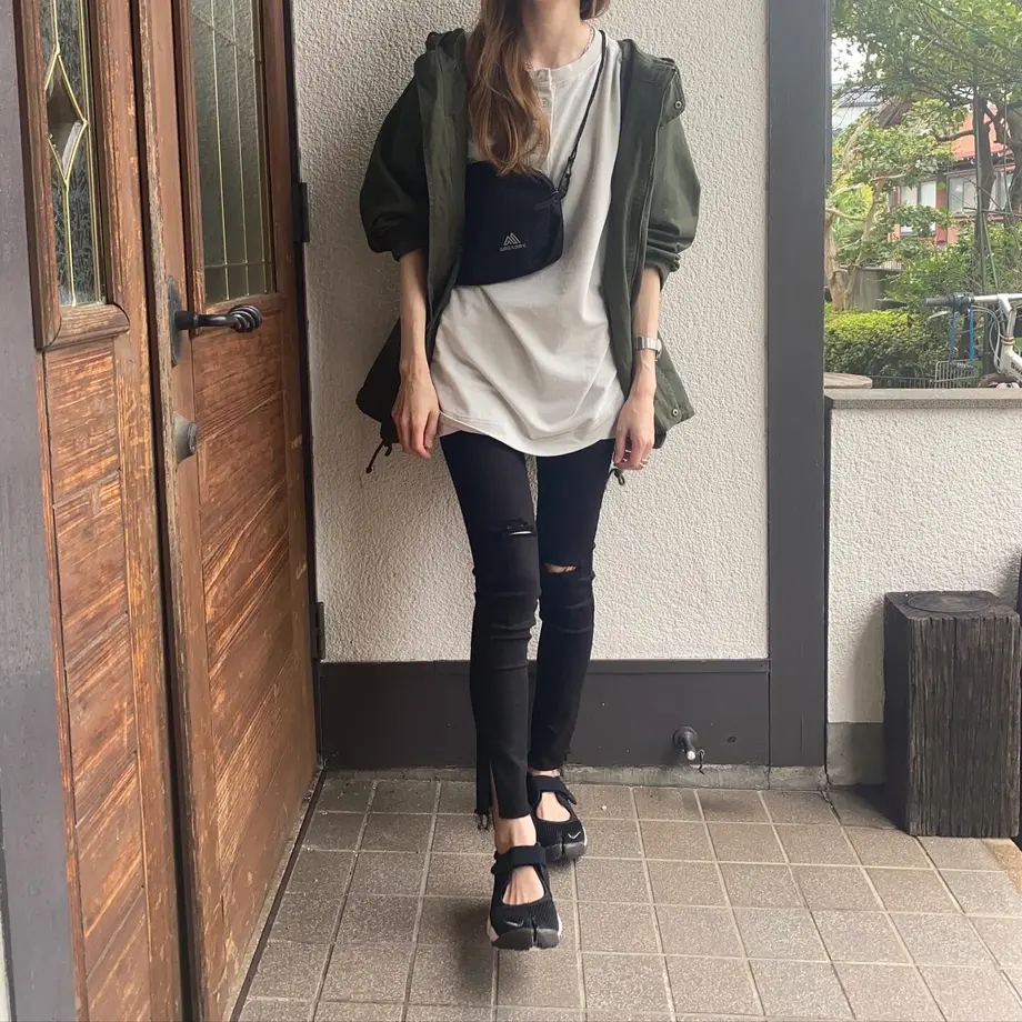 6125d2cb84ca6301fdf79ab3