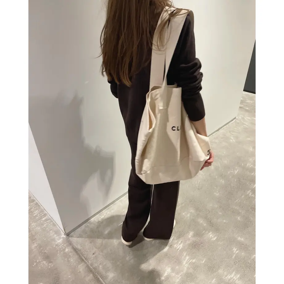 6195aed9fda1da69232a998a