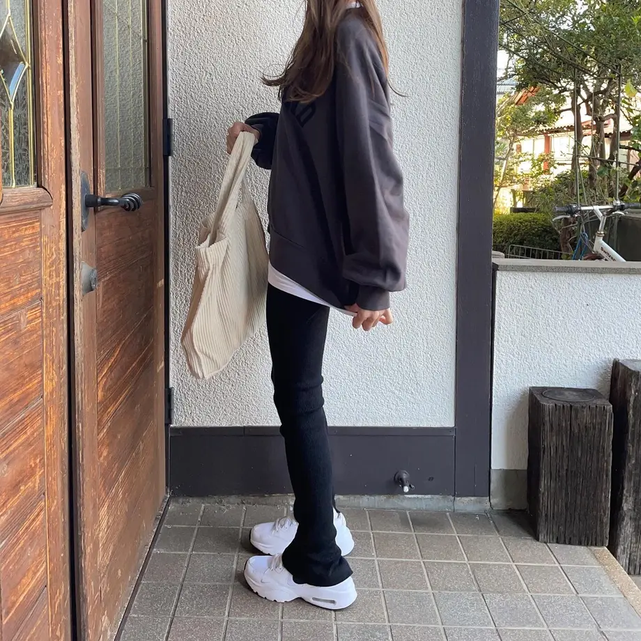 6195ae3030344b31a3a3e207