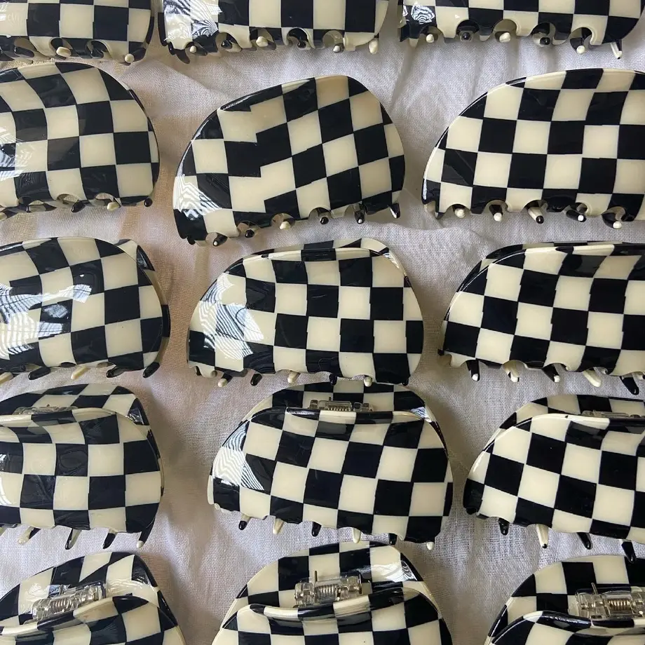 60b5c2907c42ee6f816ecec7