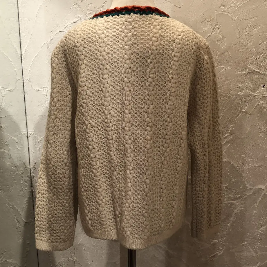 6195ef8ba875533eb89fddef