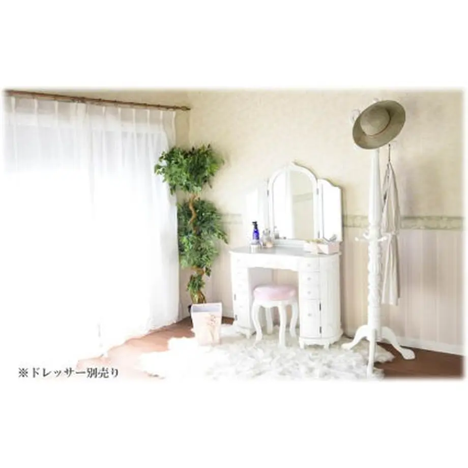 5f3e9033afaa9d64560dd35c
