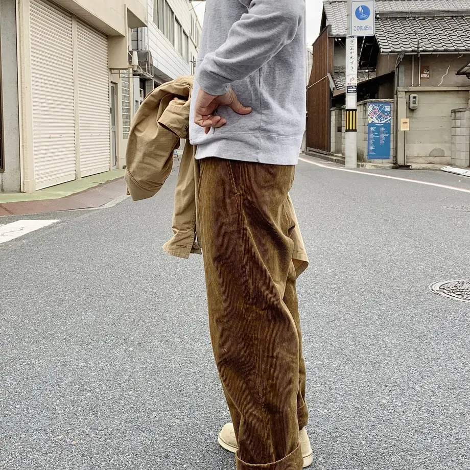 5fc8791272eb4620f1a9b3f2