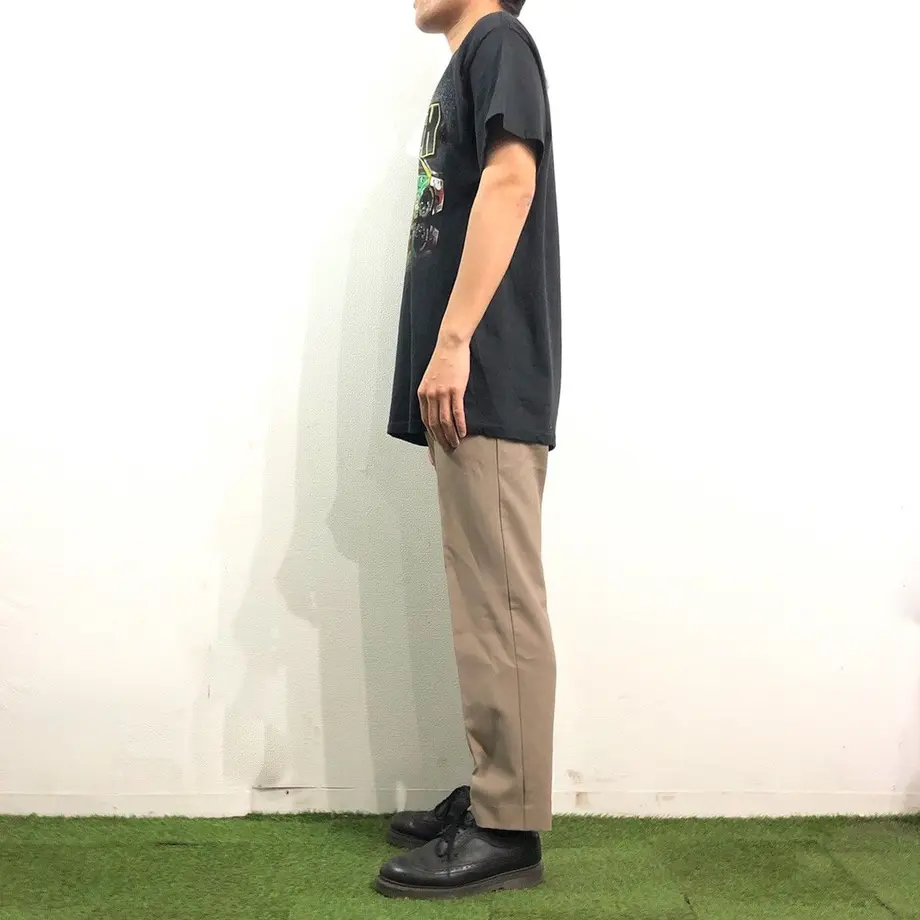 5b0e81a6122a7d2d660006af