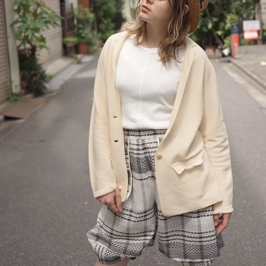 5c245eba7cd36122bd296ca8