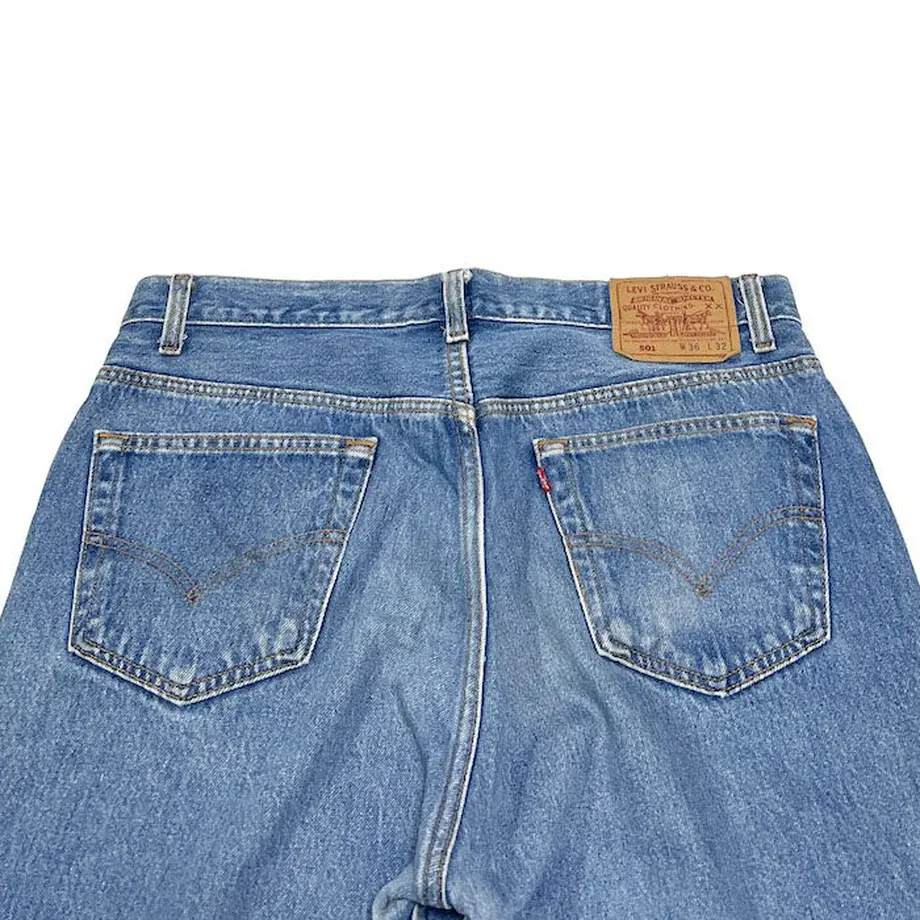 635a450c4aed196efadbbe26