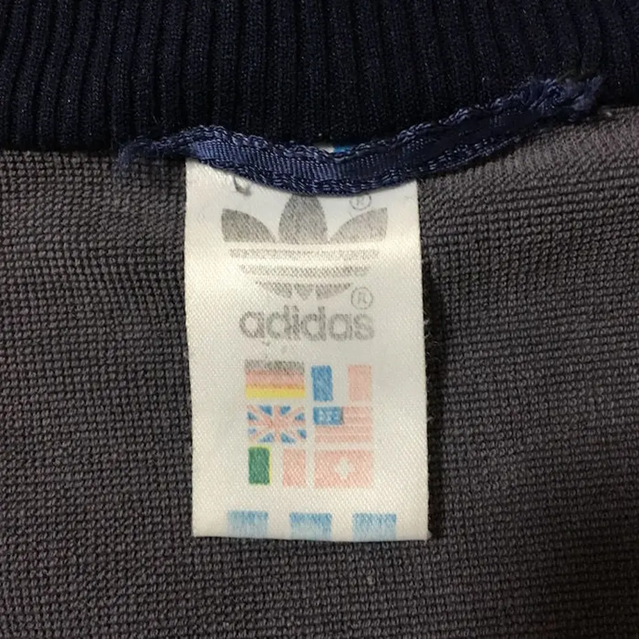 5880e48541f8e8029b003bc4