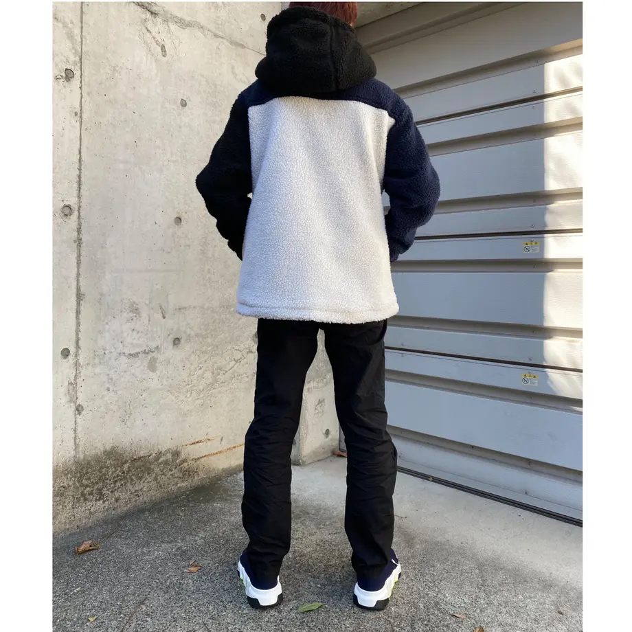 6163d3e2acbcb0696fbe42eb