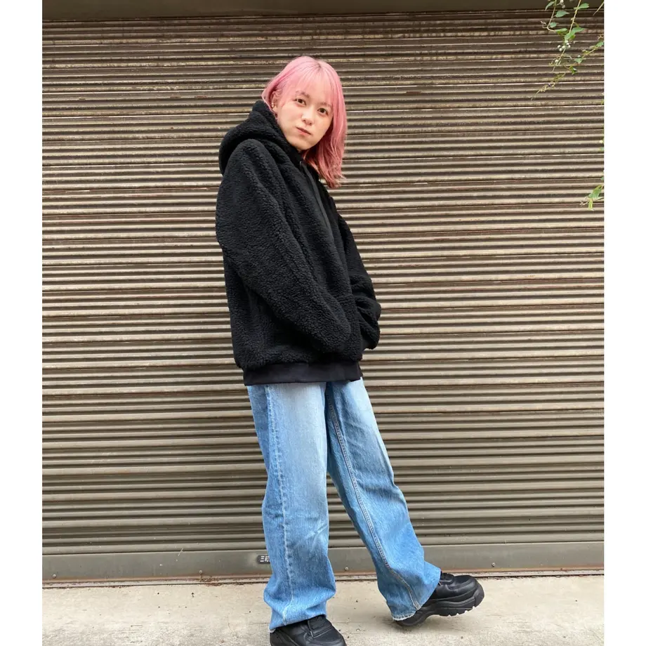 6163cf4851244e04deb75dd4