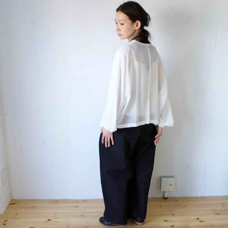 605db704baeb3a1621f0c319
