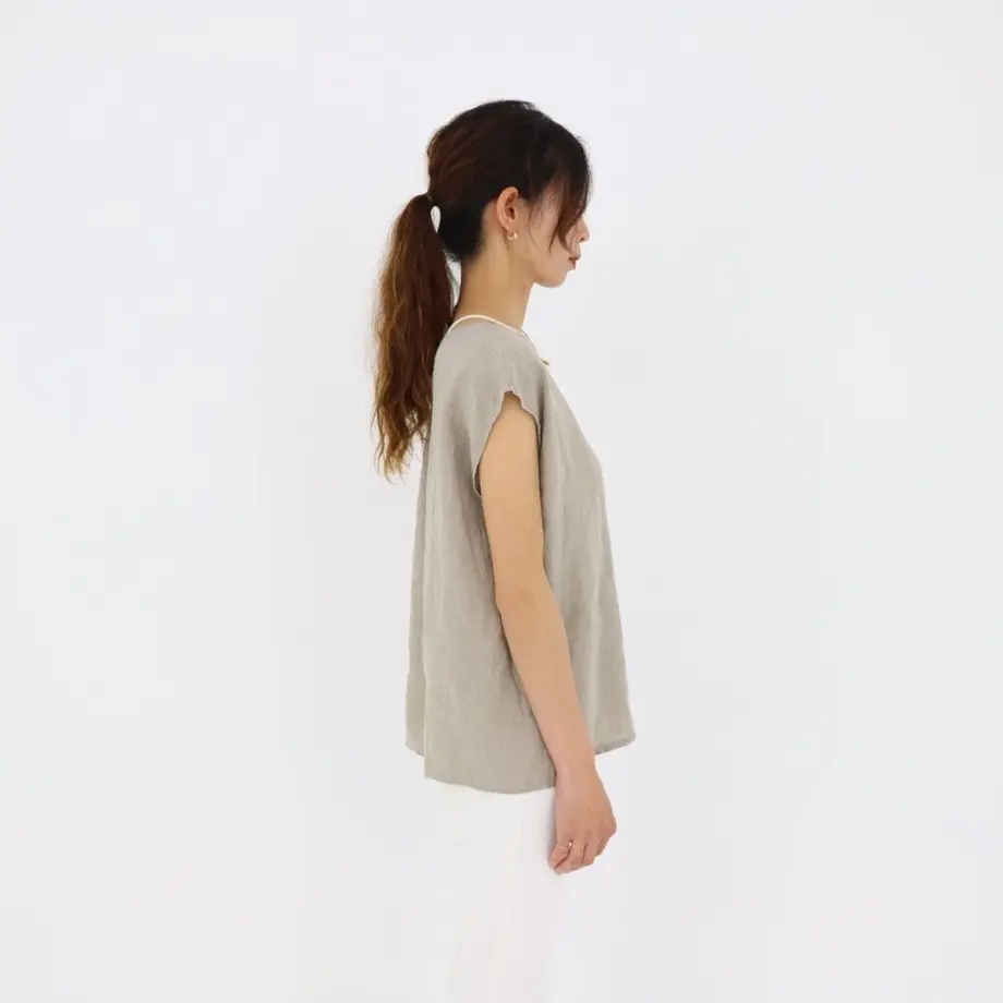 627d27c4b049a33ed315109e