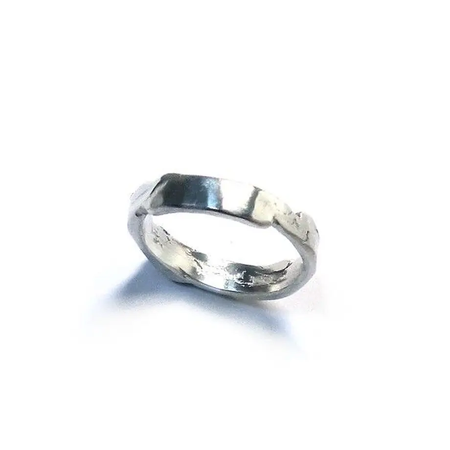 606a47aed263f076b0cc6cb5