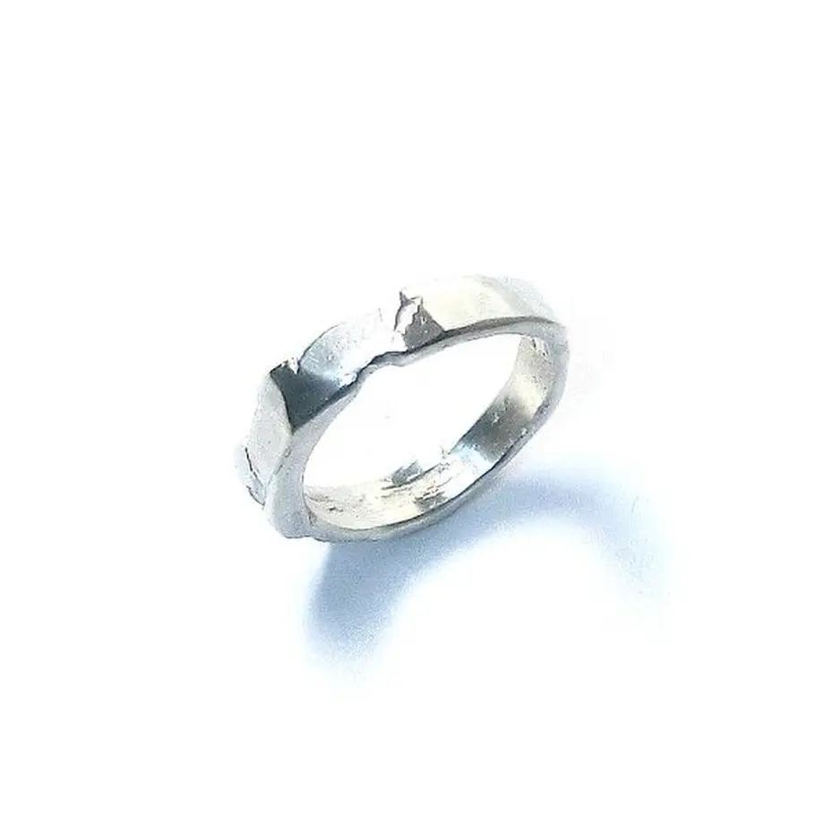 606a47aed263f076b0cc6cb5