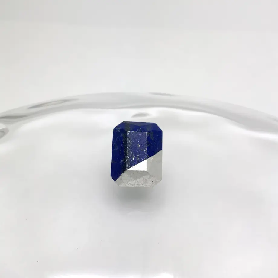 5937c033c8f22c1a63000582