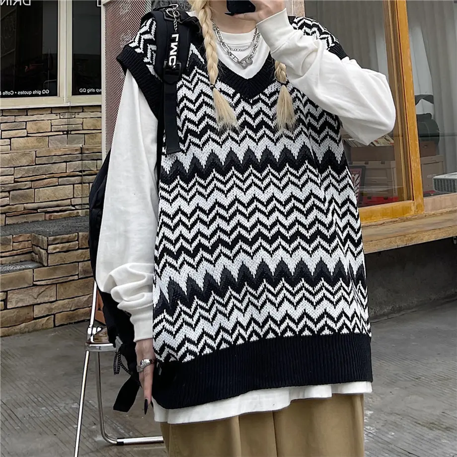 6165e7e16580dc3815a8f14d
