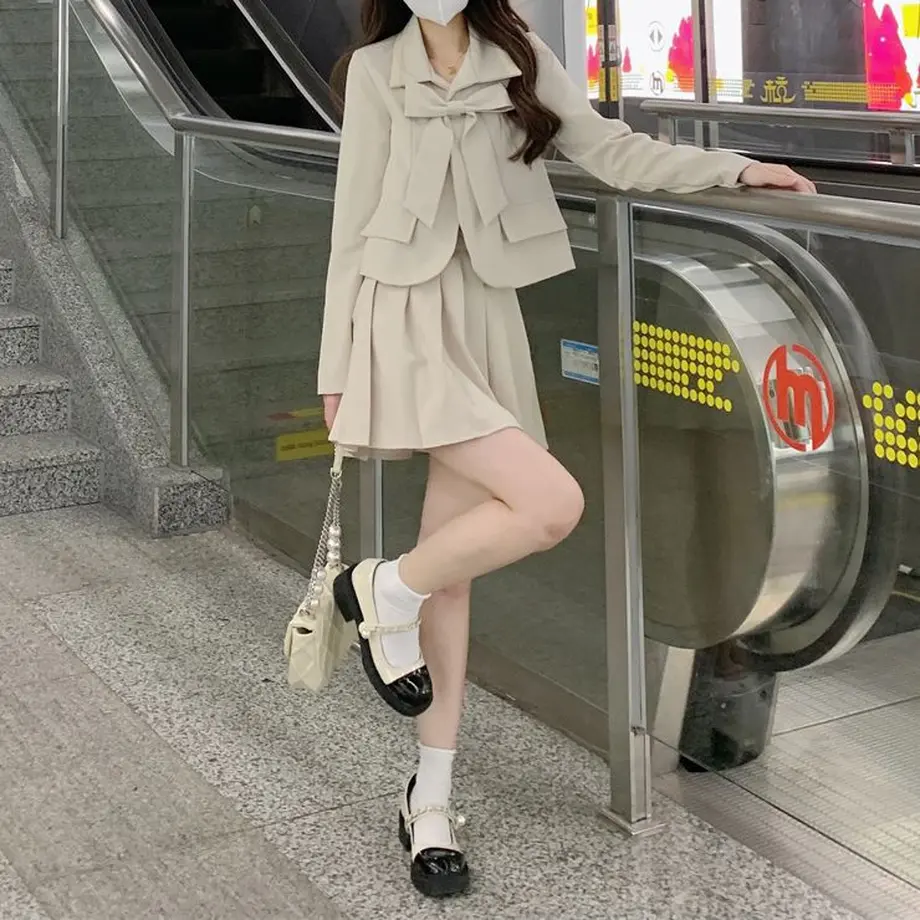 6209838c6b36fa21867a323c