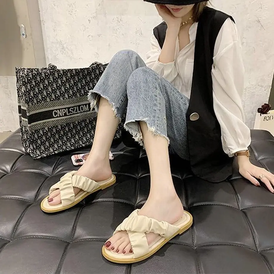 5efe479b6589fd06fae2fbf9