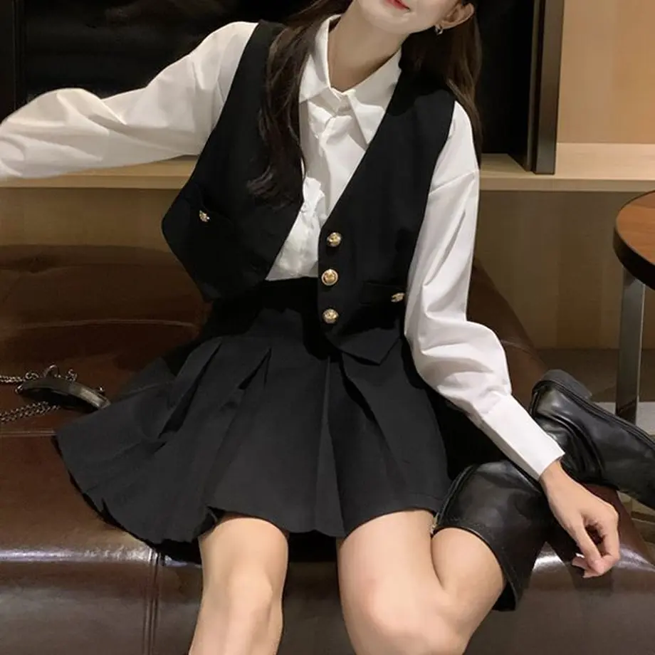 62267eed5e50a75b69a57689