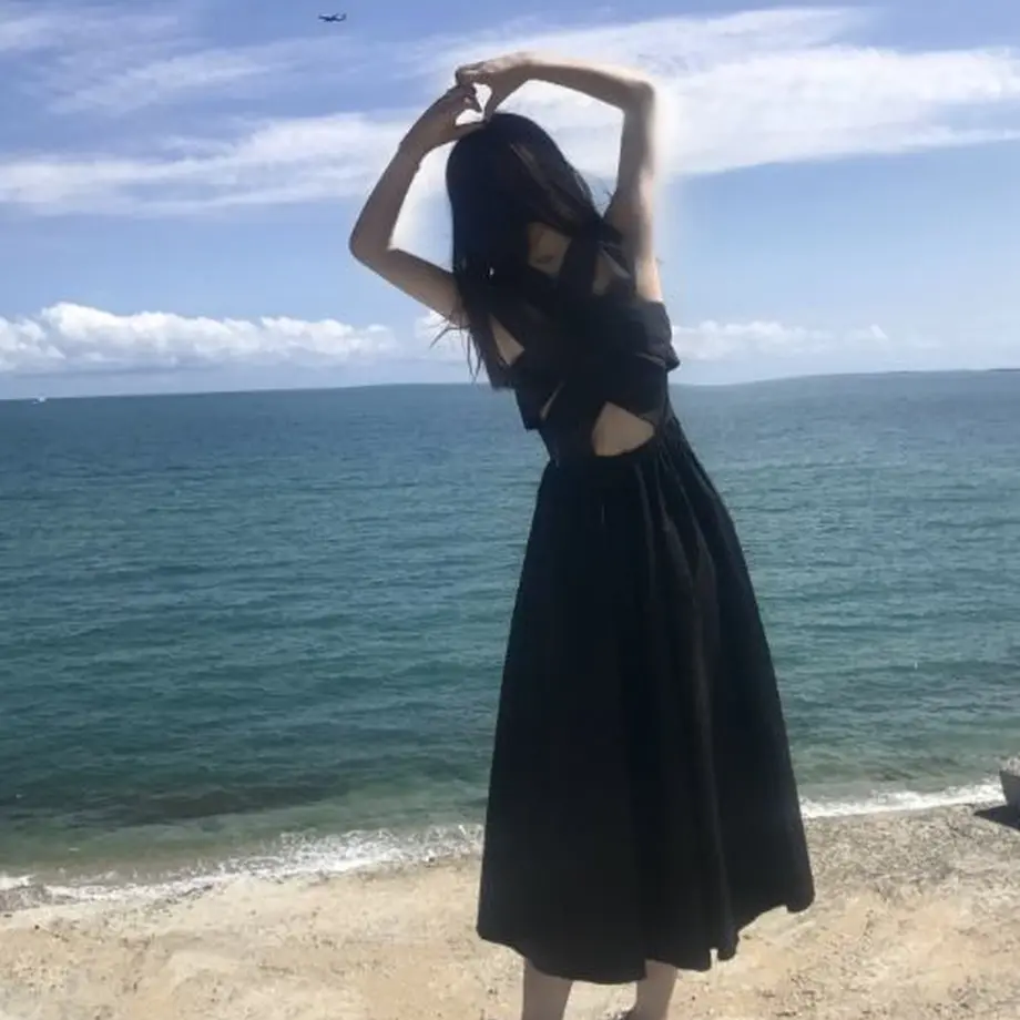 ワンピース バックコンシャスaラインフレアの純白ガーリーな清楚ワンピ Hdfks