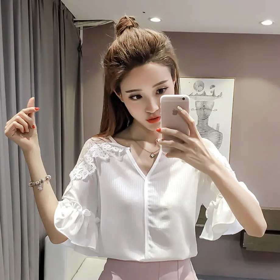 5af12b545f78660ab8000f44