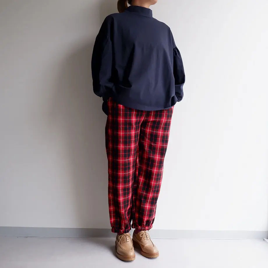 6152baf623055752a7a5233a