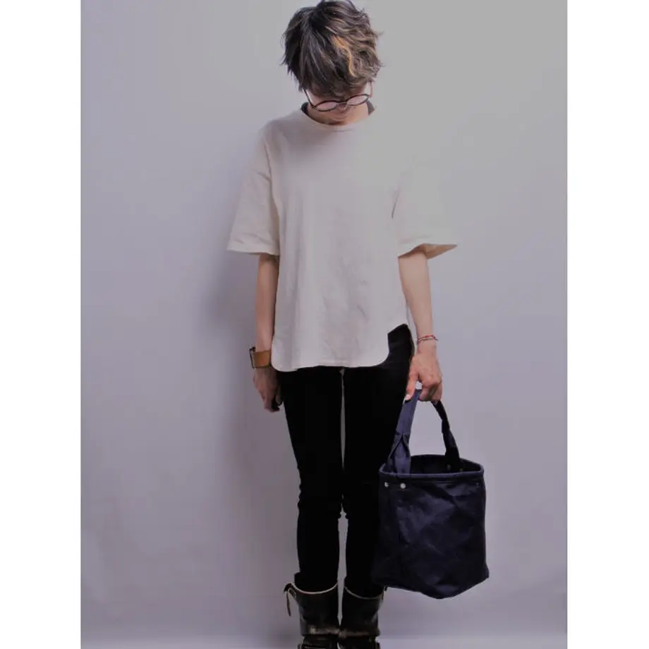 60d40eda02a5893406b274e0