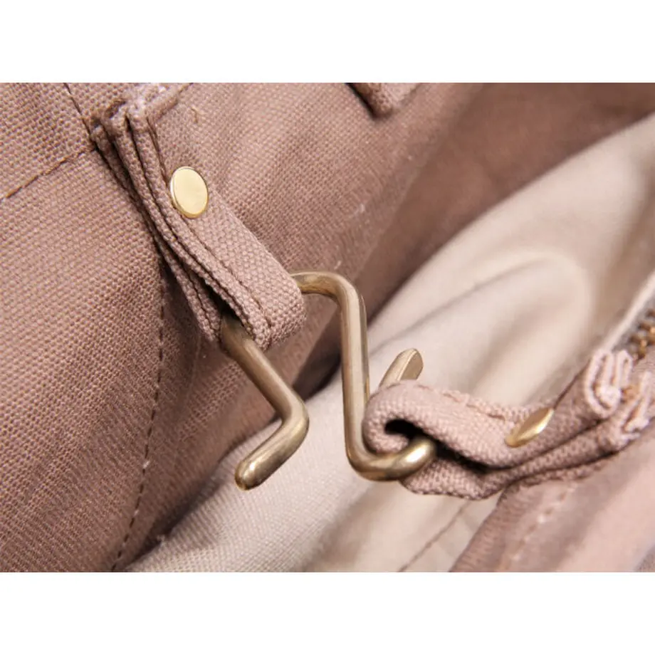 60d561a359fc7961775859ae