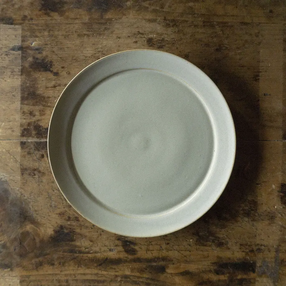 安藤由香 リム皿8寸 ブルーグレー Matka