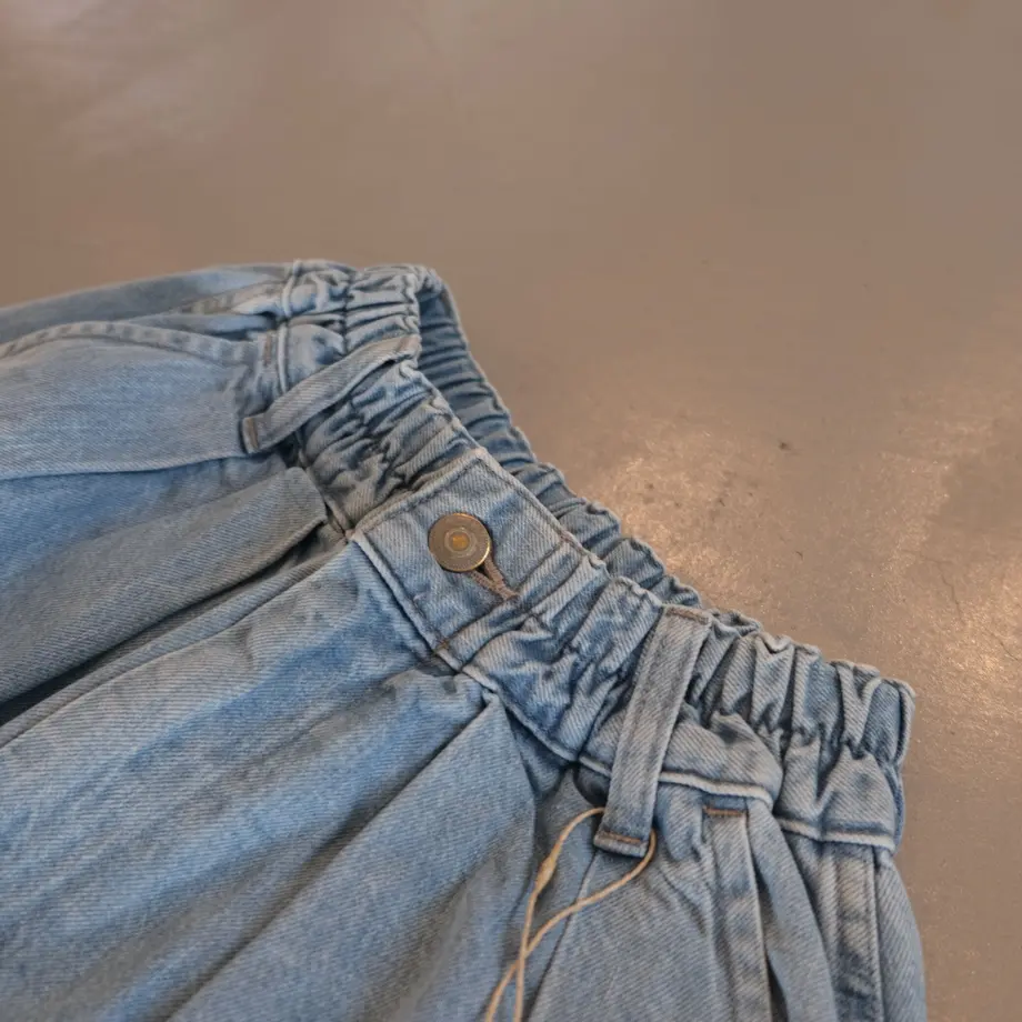 60d588f92bf901611e2d04e4