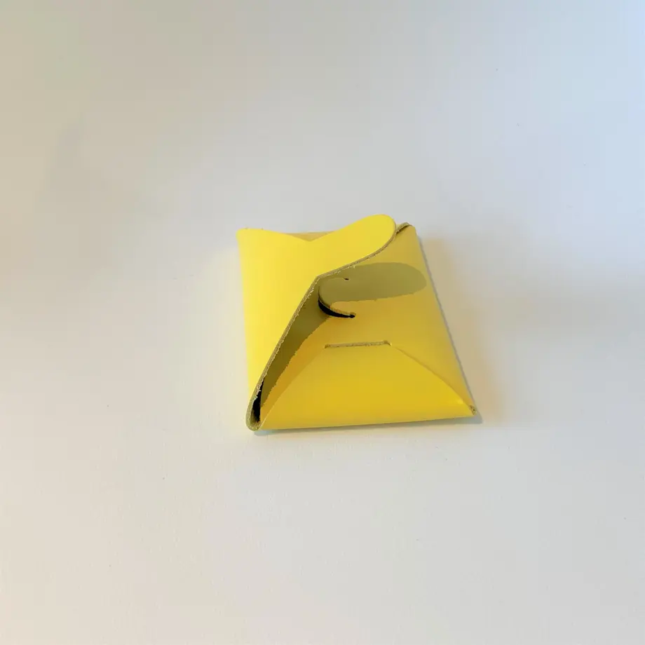 5e570f7596fa437eeb6e2218
