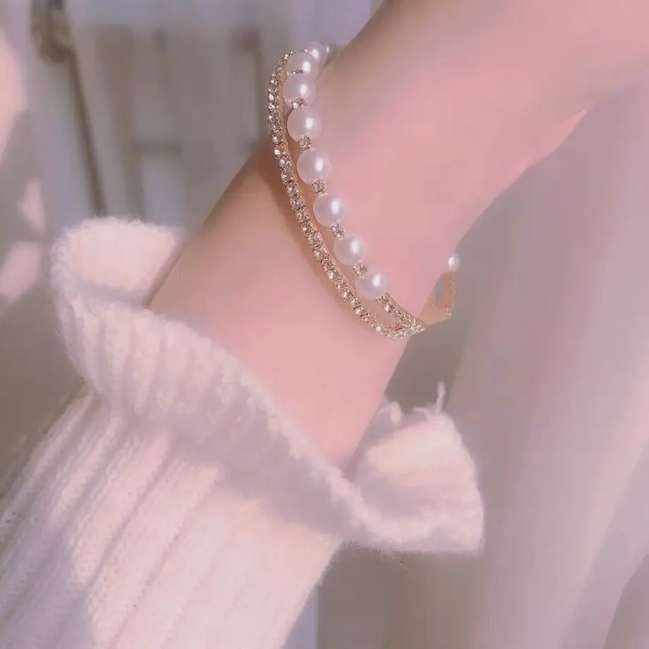 62b418cf9705652dde0a73fc