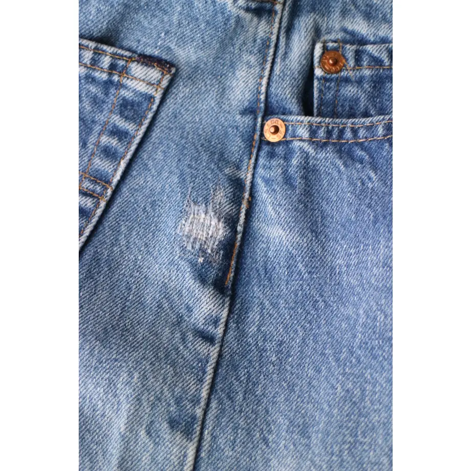 5eb6928bbd2178435493c40c