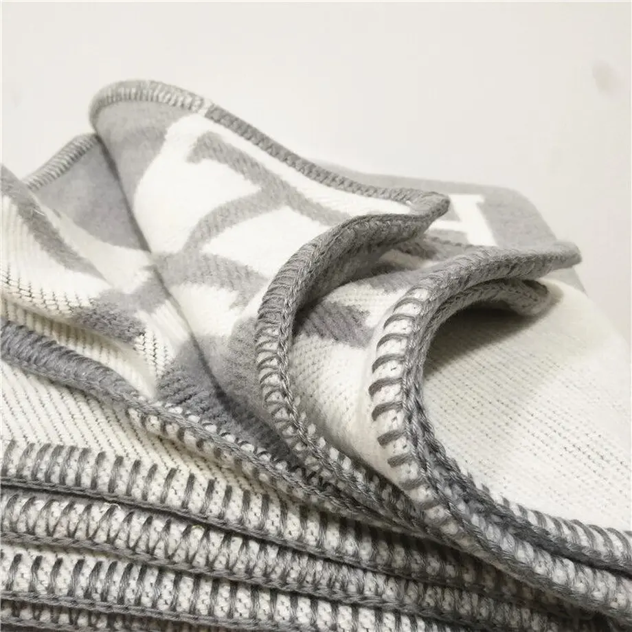 60c738a2933e9b416155ef66