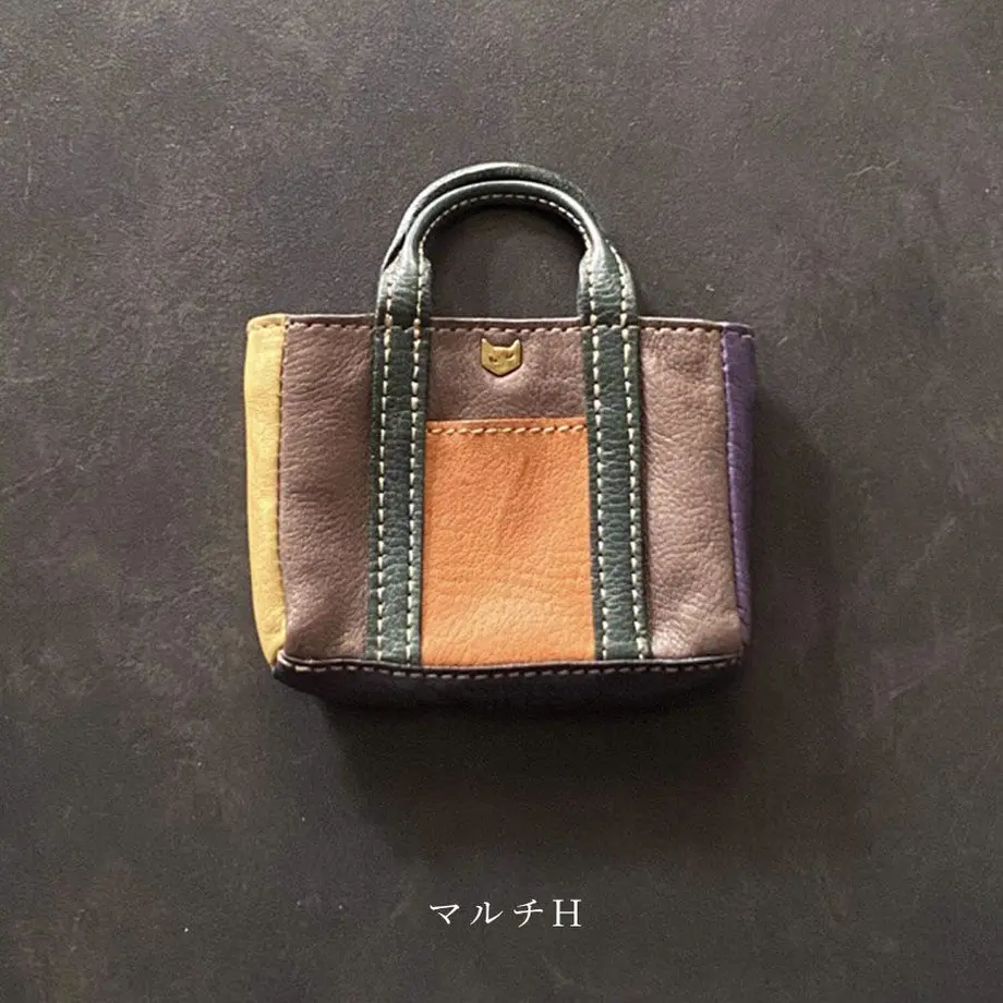 60c707a32bf901791f86a4bb