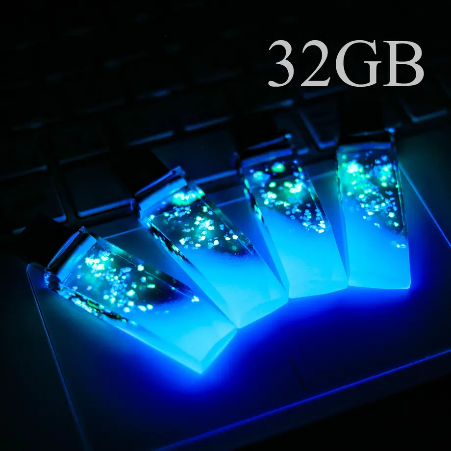 5fb8f82072eb460cd33eec25