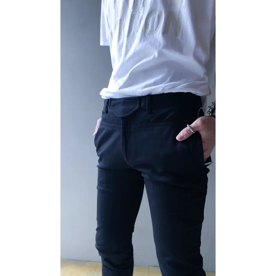 5d15e4551bc6e8187f8021d1