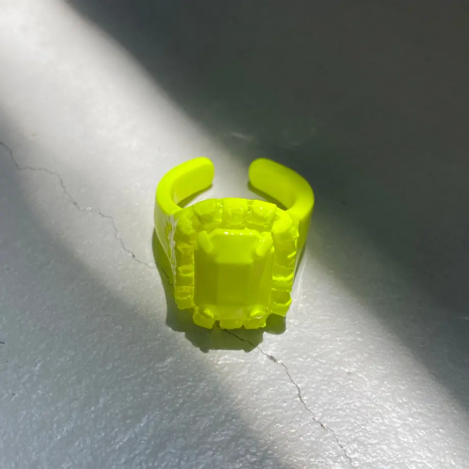 6102614856e0f146fc1bf466