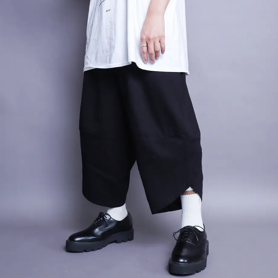 60dbfcb2561e1753a942f1a7