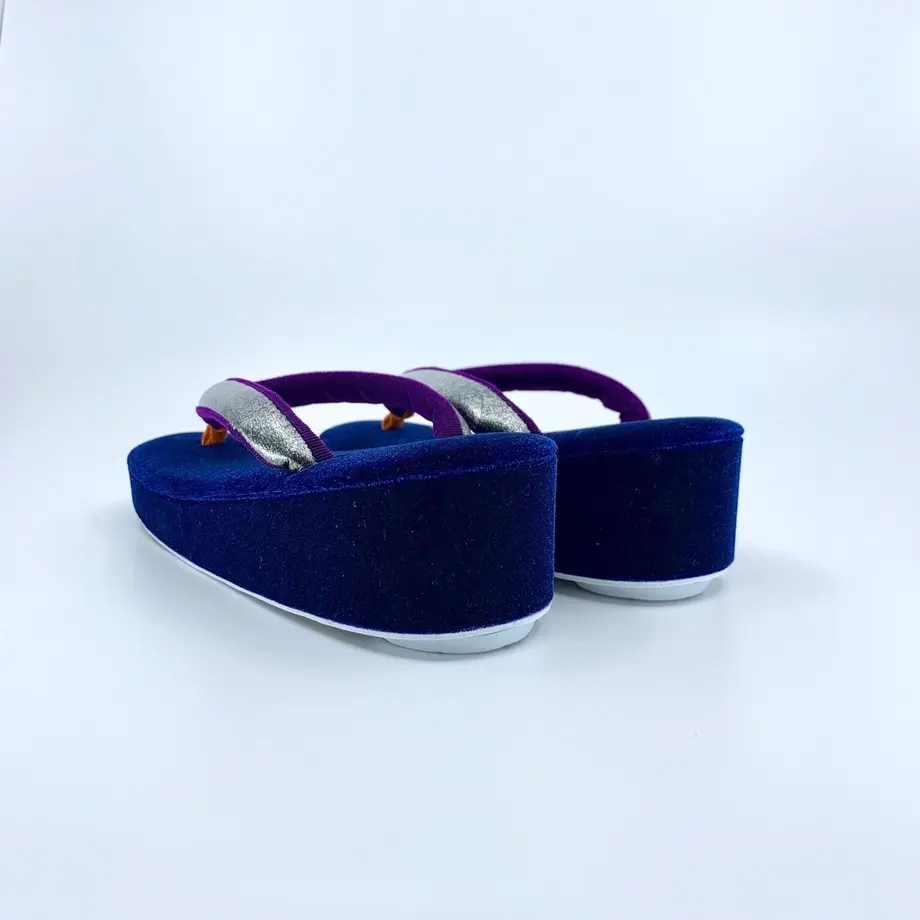 5d34048b2e89b72b2d68f6bd