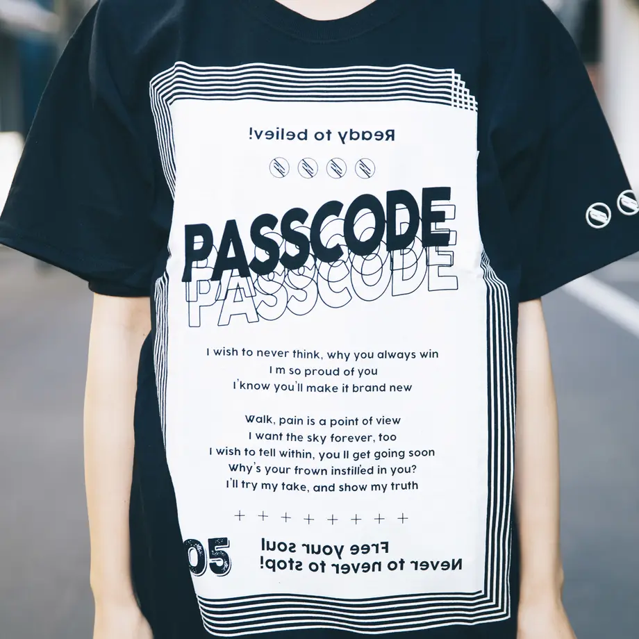 5e17c77cd790db4adedfb59b