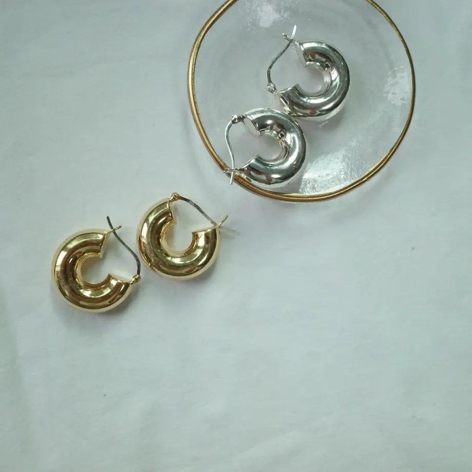 5cc7fa52686ee20d5c89457f