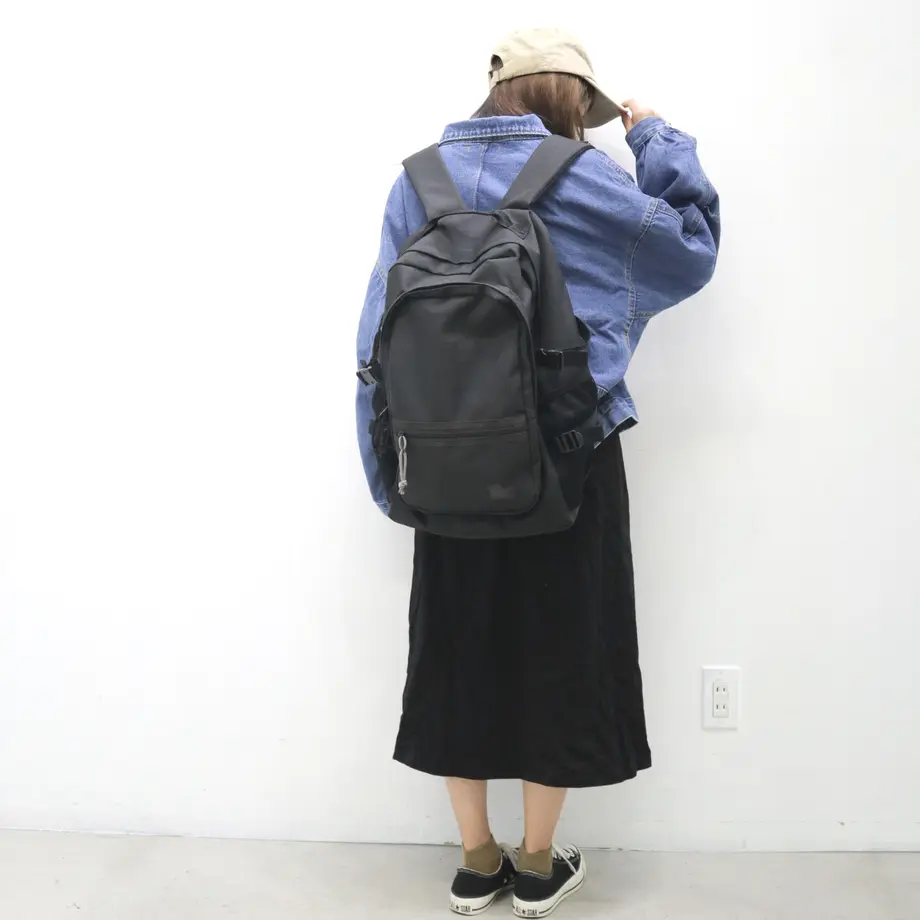 5f6b25518f2ebd18a1a5b375