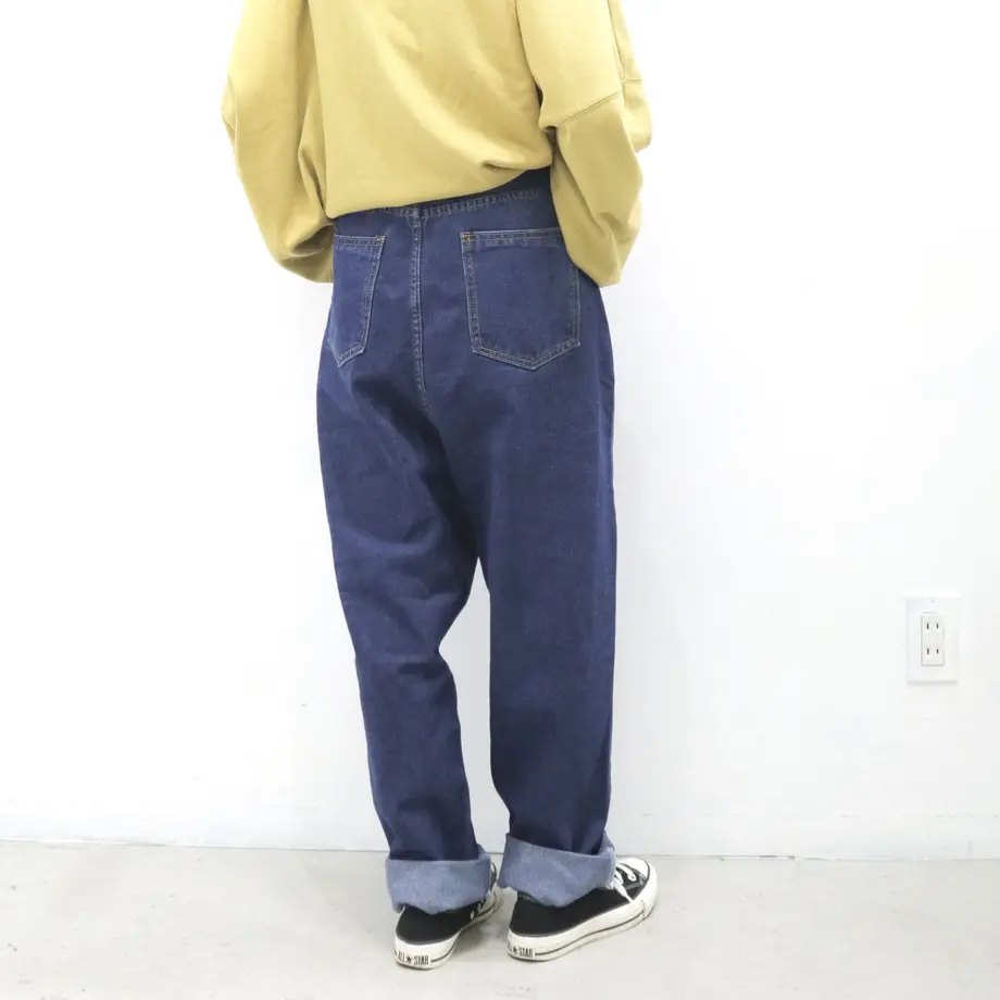 5d5657b9687462318d6fb59f