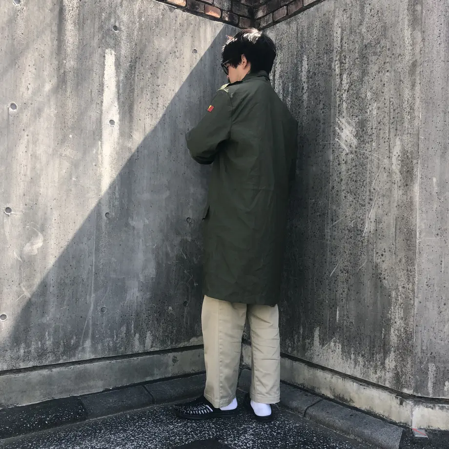 60598bf12305571c117c2303