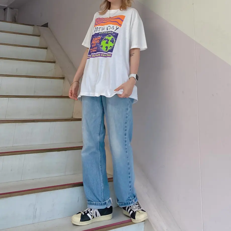 6163b0f7acbcb01878d5d882