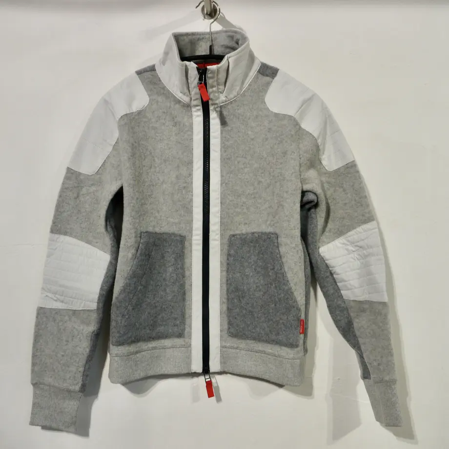 637c85d64aed1959626a751b